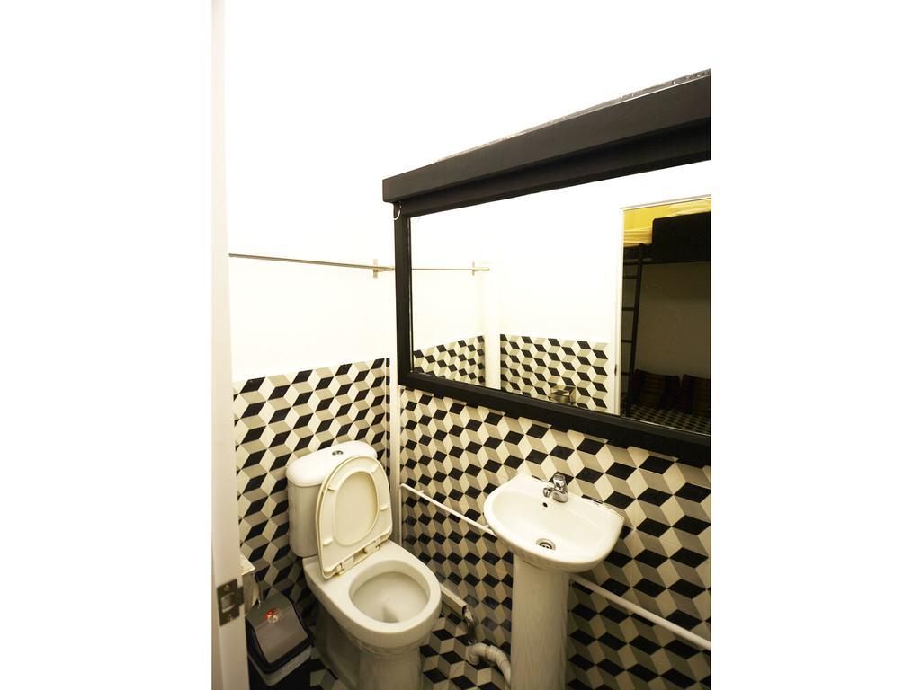 Hostel 5footway.inn Project Bugis *