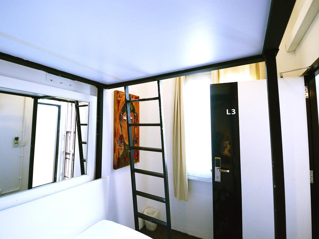 5footway.inn Project Bugis Singapore
