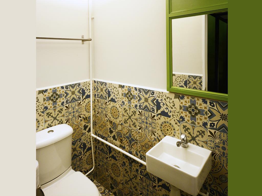 Hostel 5footway.inn Project Bugis *