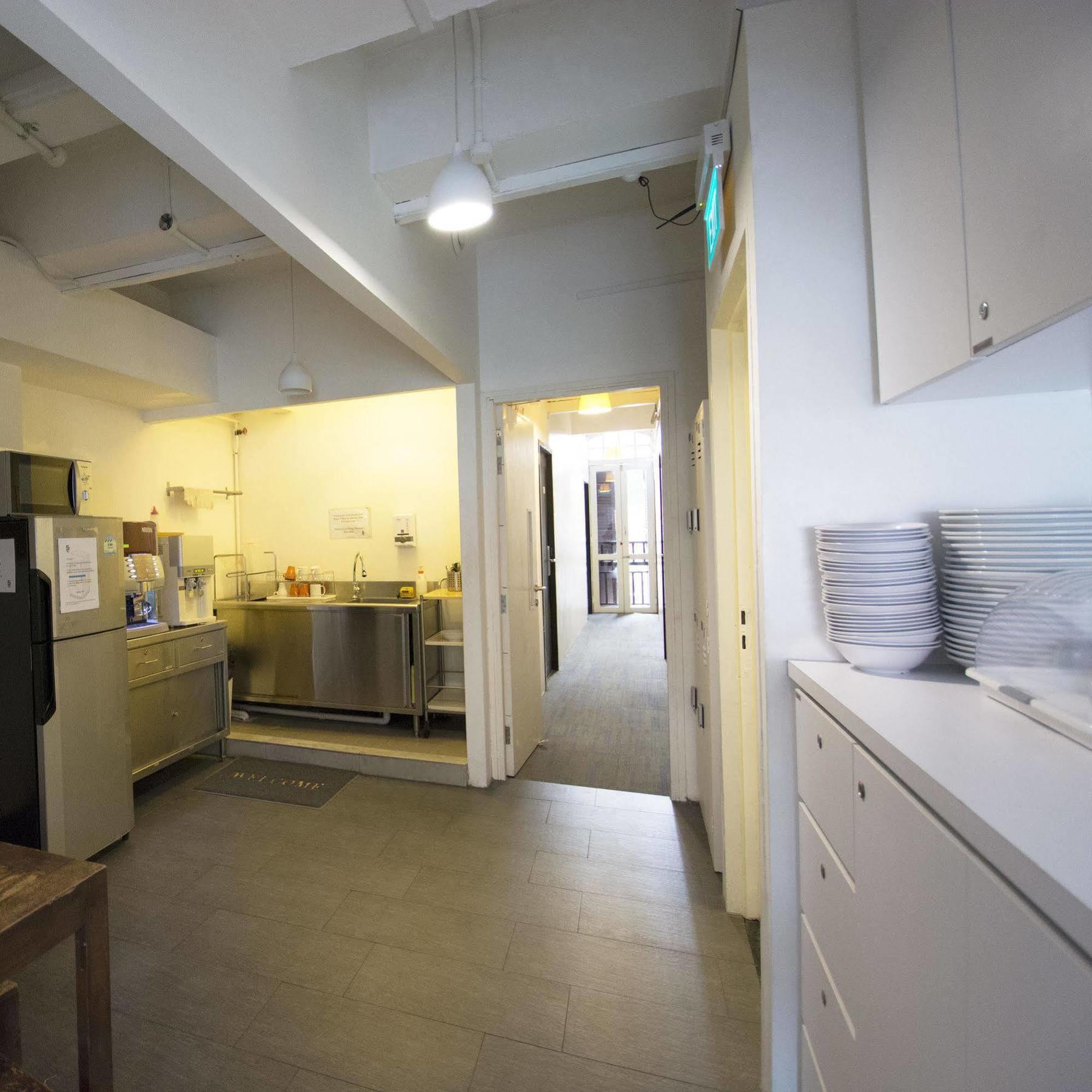 Hostel 5footway.inn Project Bugis Singapore